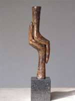bronzen beeldje, award titel van hoog niveau, handen van brons, kunstenaar Ragonda IJtsma