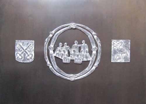 Bronzen plaquette en reliëf van brons, met stadswapen van Den Haag en Leiden